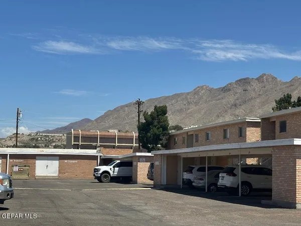 a car parked in front of a building