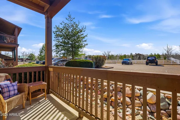 $157,500 | 2351 Quarter Horse Trail, Unit 134, Overgaard, AZ 85933