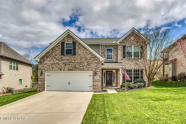 $595,000 | 2024 Creekside Manor Lane, Knoxville, TN 37932