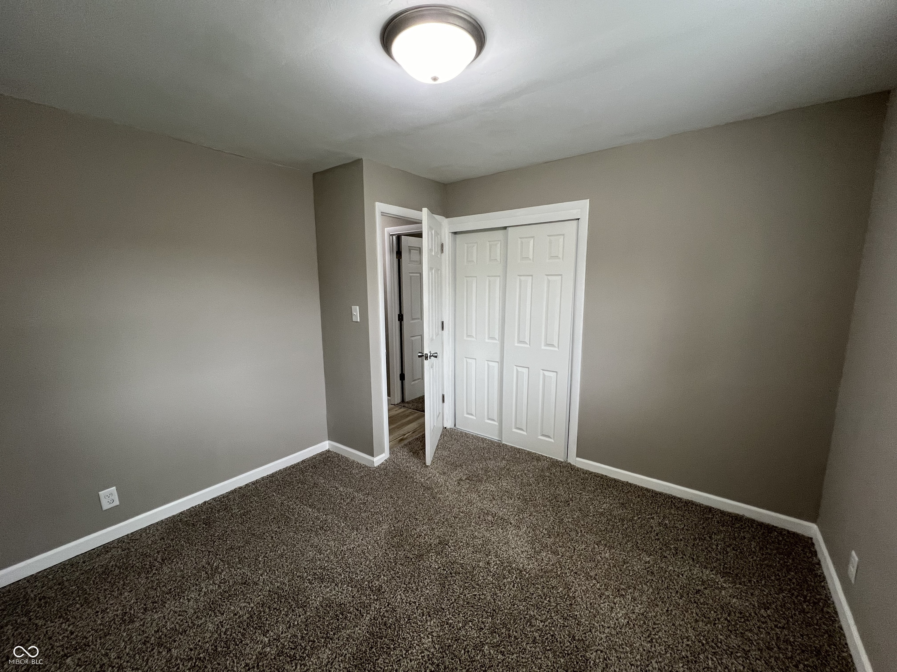 6063 Knollton Road Indianapolis, IN 46228 - Photo 11 of 15 Gallery Image 11