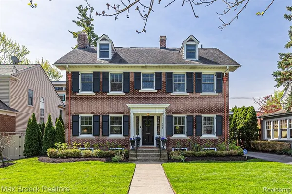 $1,199,900 | 916 Knox Street, Birmingham, MI 48009