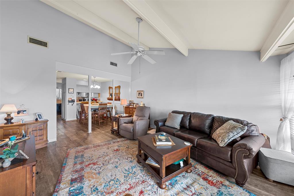 2905 Lake Shore Drive, Unit 204 Waco, TX 76708 - Photo 7 of 32 Living Room
