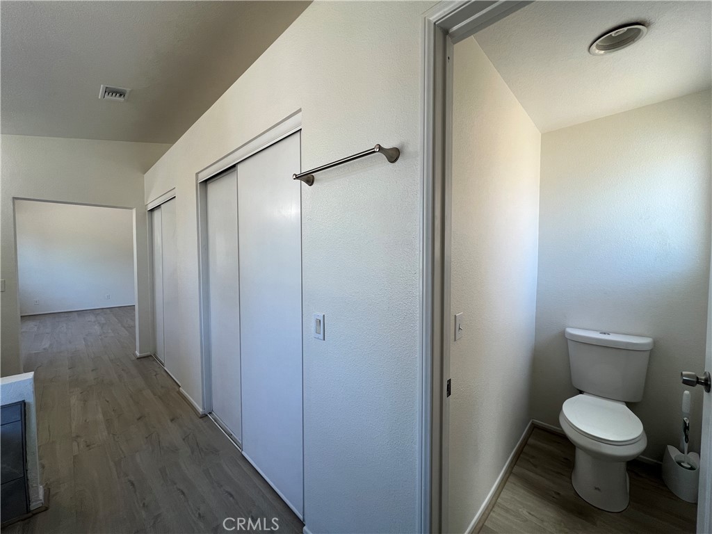 9251 Middlefield Drive Riverside, CA 92508 - Photo 33 of 45 Primary bathroom