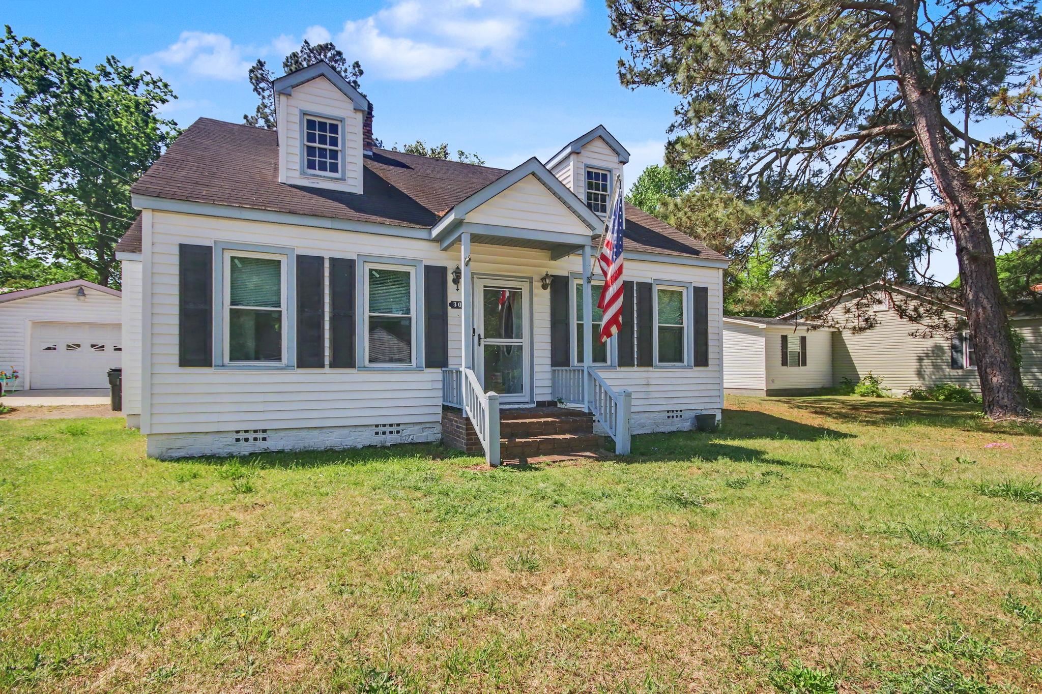 309 Layton Court Marion, SC 29571 - Photo 2 of 27