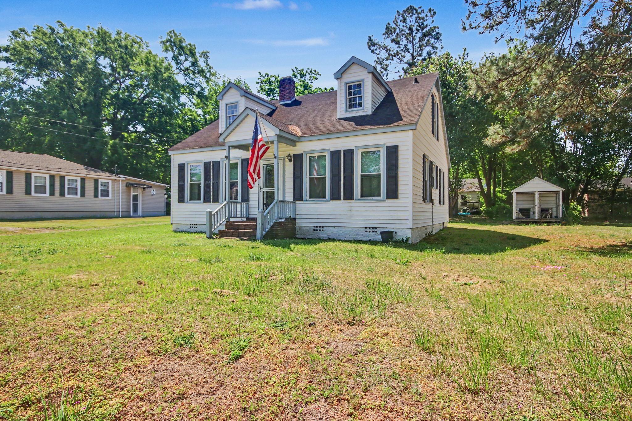 309 Layton Court Marion, SC 29571 - Photo 3 of 27