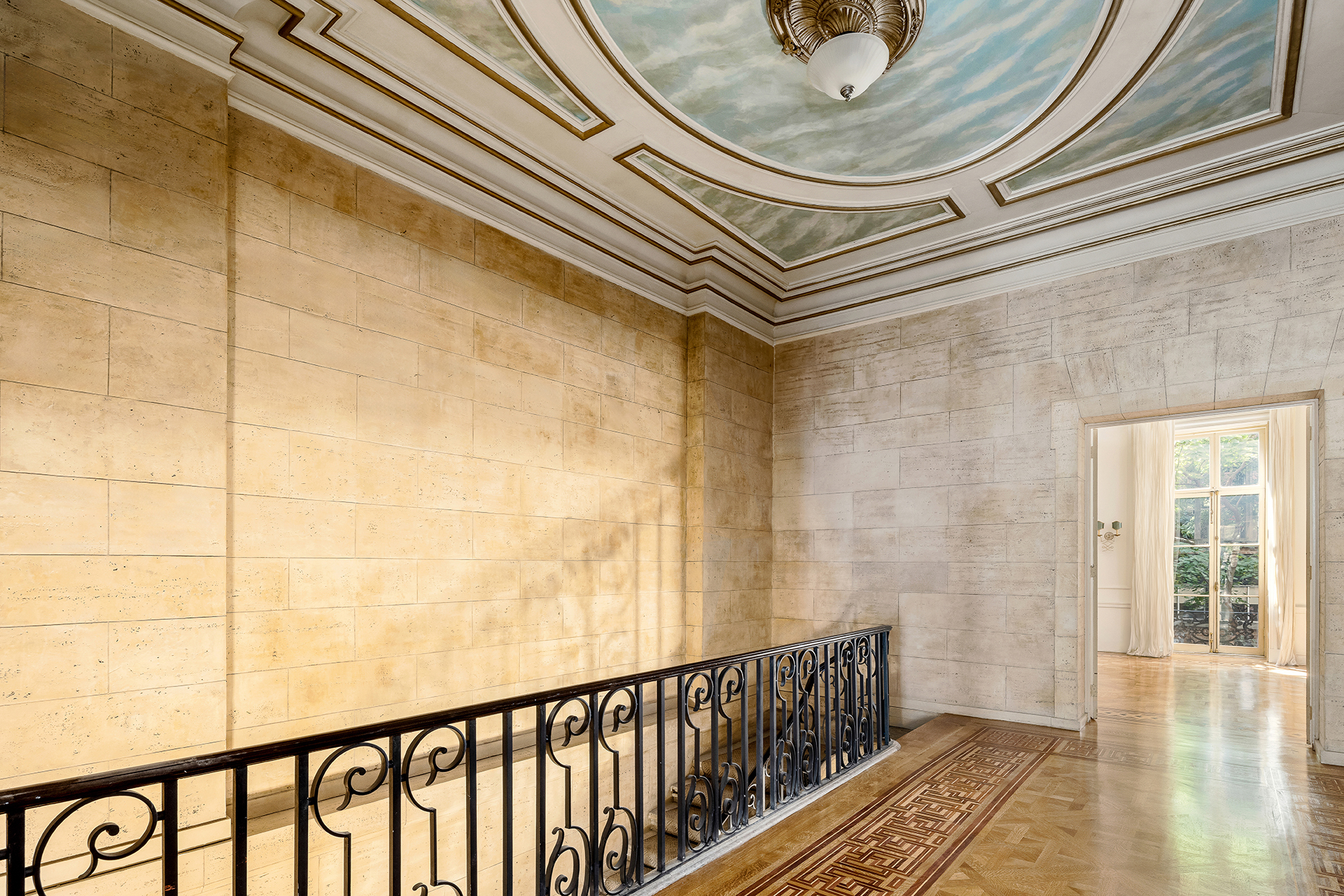 11 Gramercy Park South Manhattan, NY 10003 - Photo 5 of 27