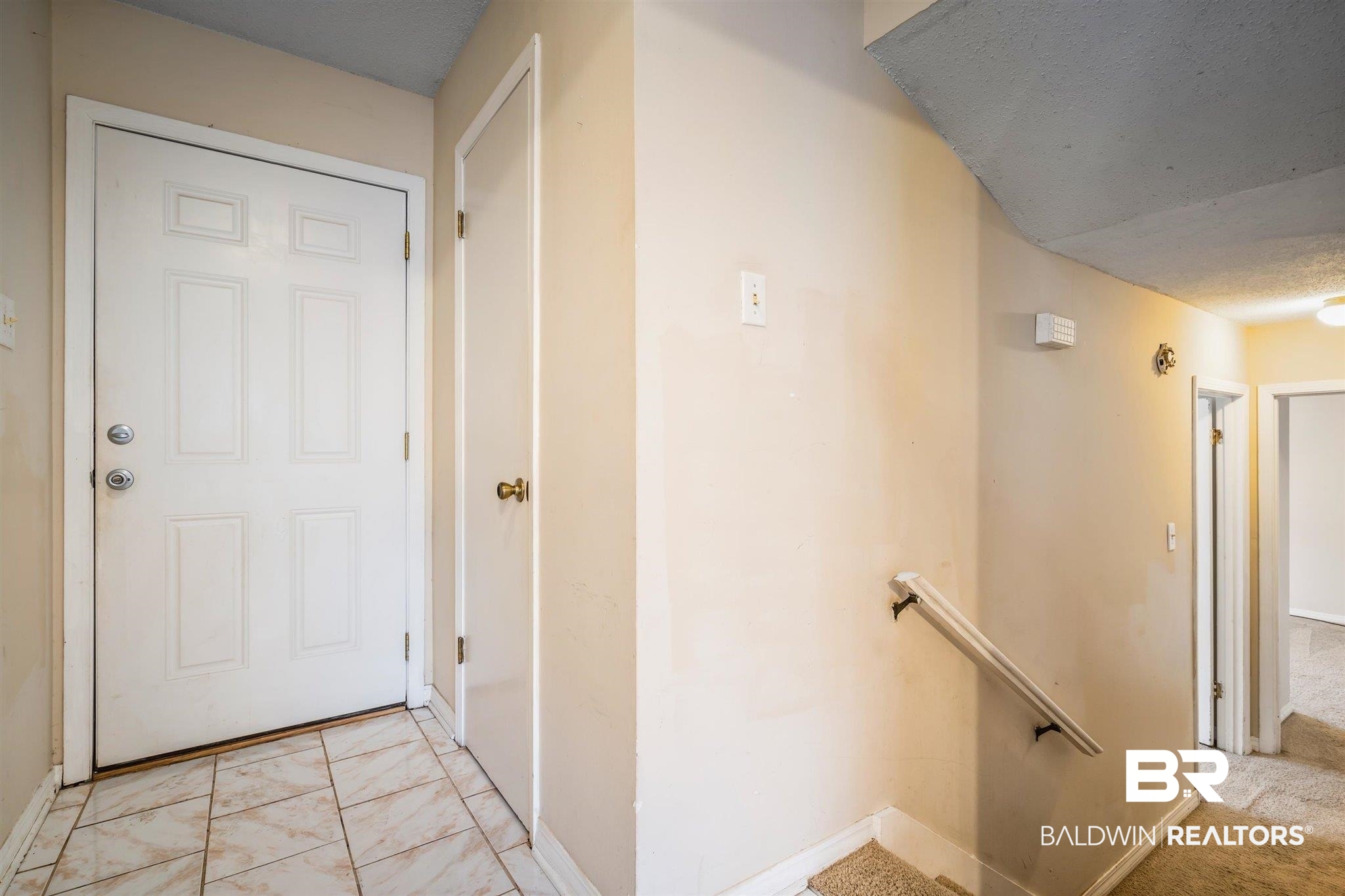 1830 Highwood Drive Mobile, AL 36695 - Photo 2 of 22