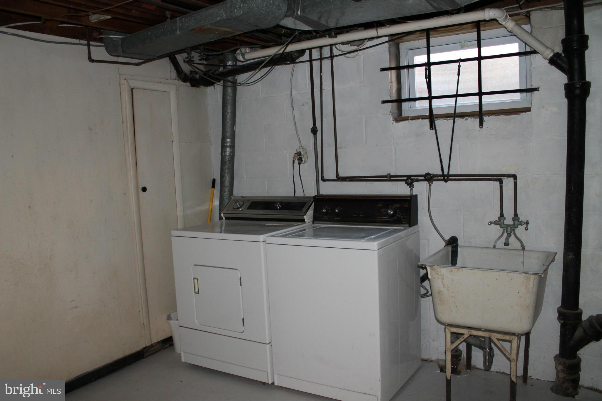 617 Piccadilly Road Baltimore, MD 21204 - Photo 17 of 23 Interior (General)