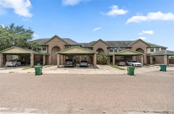 $950 | 2606 Charleston Lane, Pharr, TX 78577