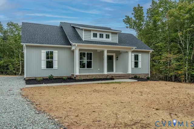 a front view of house with yard