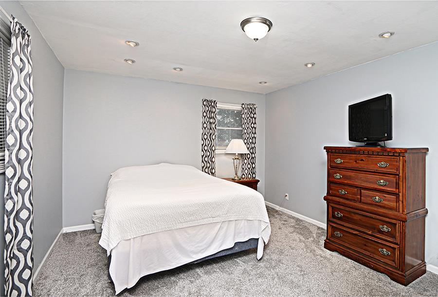10019 Short Road Alhambra, IL 62001 - Photo 13 of 52 Gallery Image 13