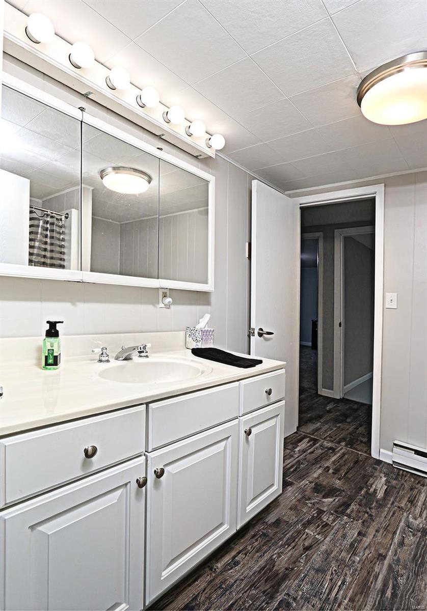 10019 Short Road Alhambra, IL 62001 - Photo 23 of 52 Gallery Image 23