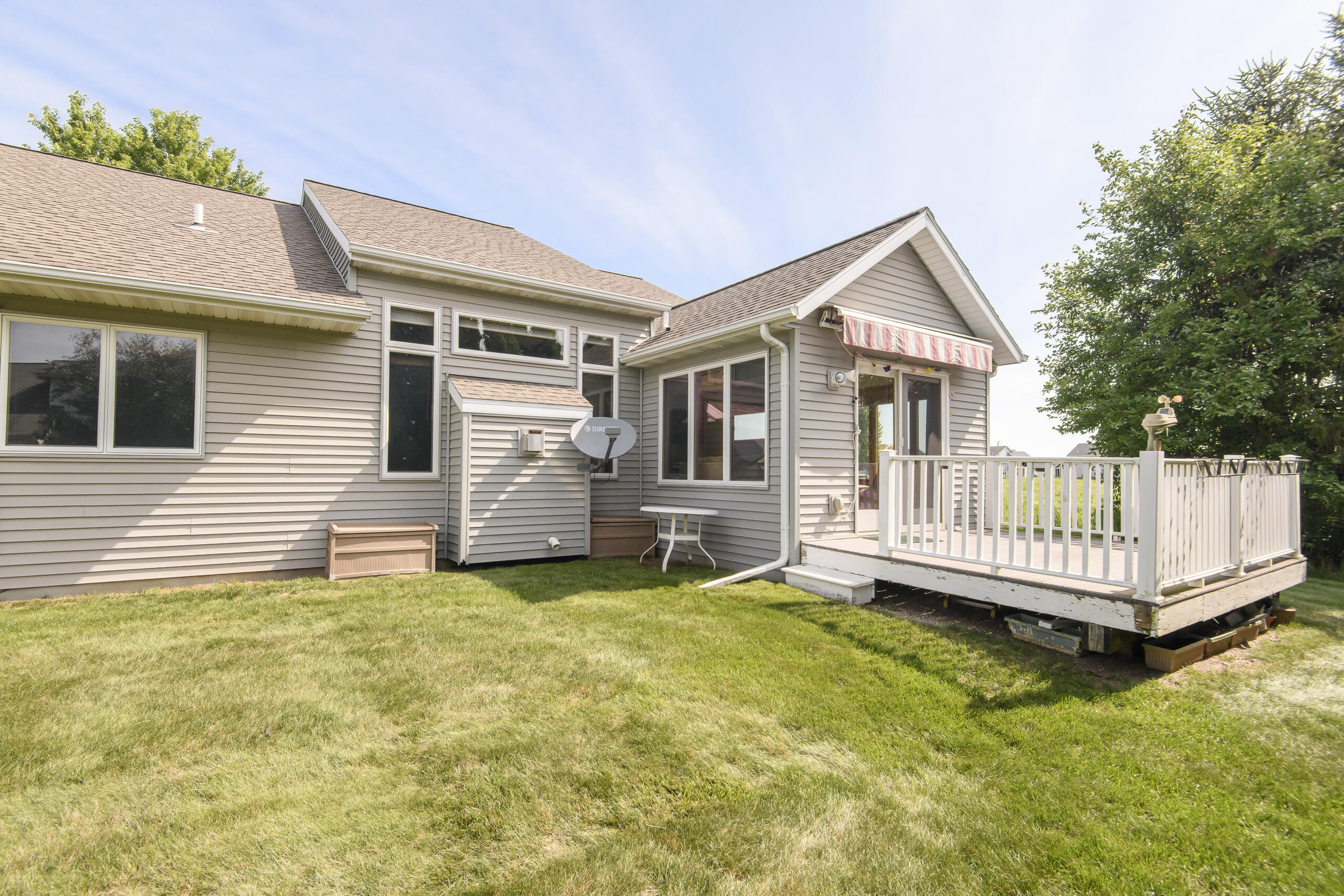 1610 Kyle Lane, Unit 28 Beloit, WI 53511 - Photo 2 of 35 Back and Deck