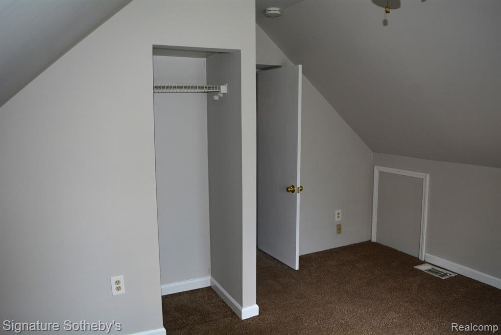 27360 Ridgewood Street Roseville, MI 48066 - Photo 24 of 32