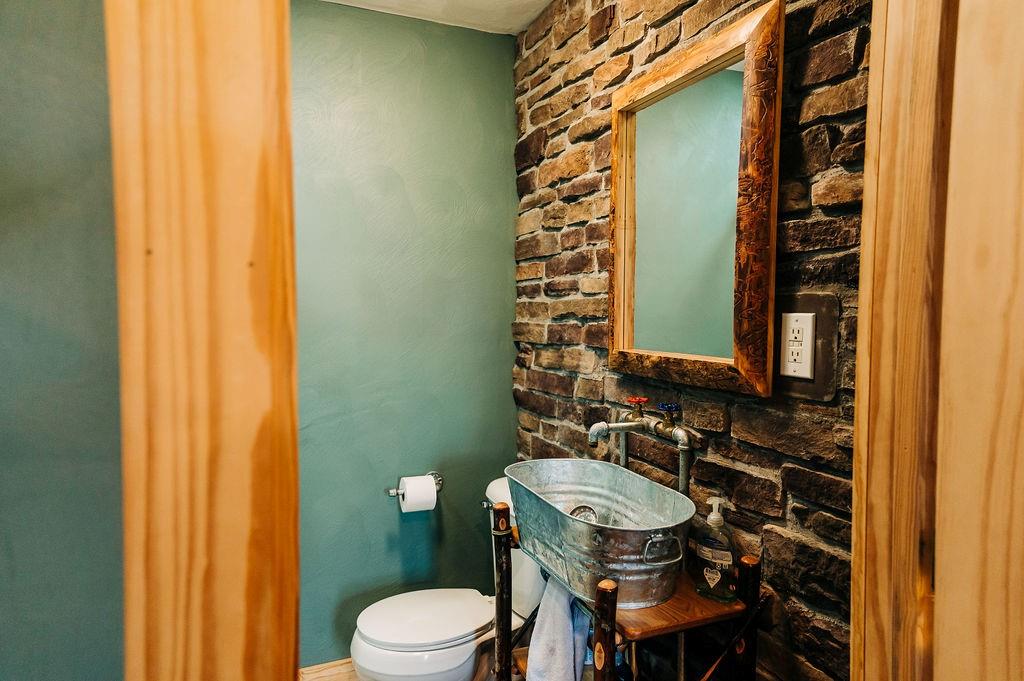 554 Hawkeye Road Scottdale, PA 15683 - Photo 18 of 25 Gallery Image 18