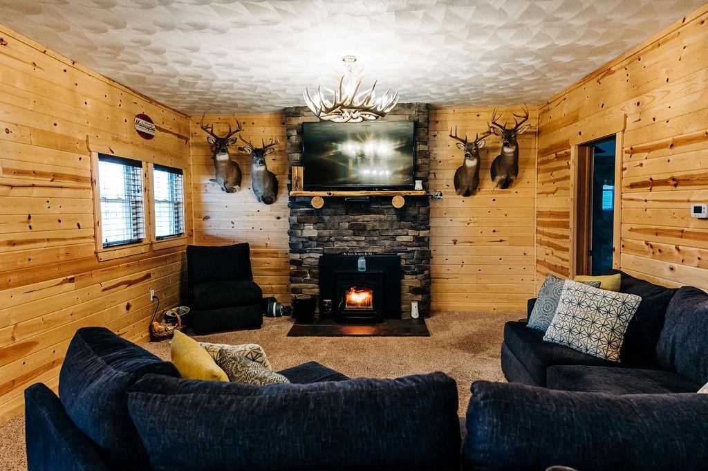 554 Hawkeye Road Scottdale, PA 15683 - Photo 6 of 25 Gallery Image 6