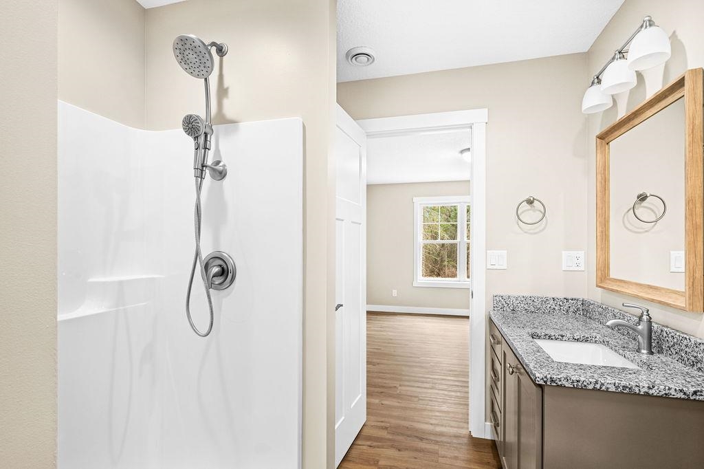 3136 Maple Drive, Unit 3136 Cloquet, MN 55720 - Photo 11 of 24 Bathroom