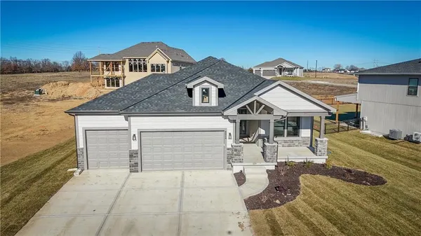 $699,000 | 6024 Arapahoe Street, Shawnee, KS 66226