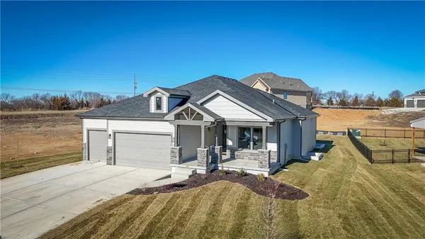 $699,000 | 6024 Arapahoe Street, Shawnee, KS 66226