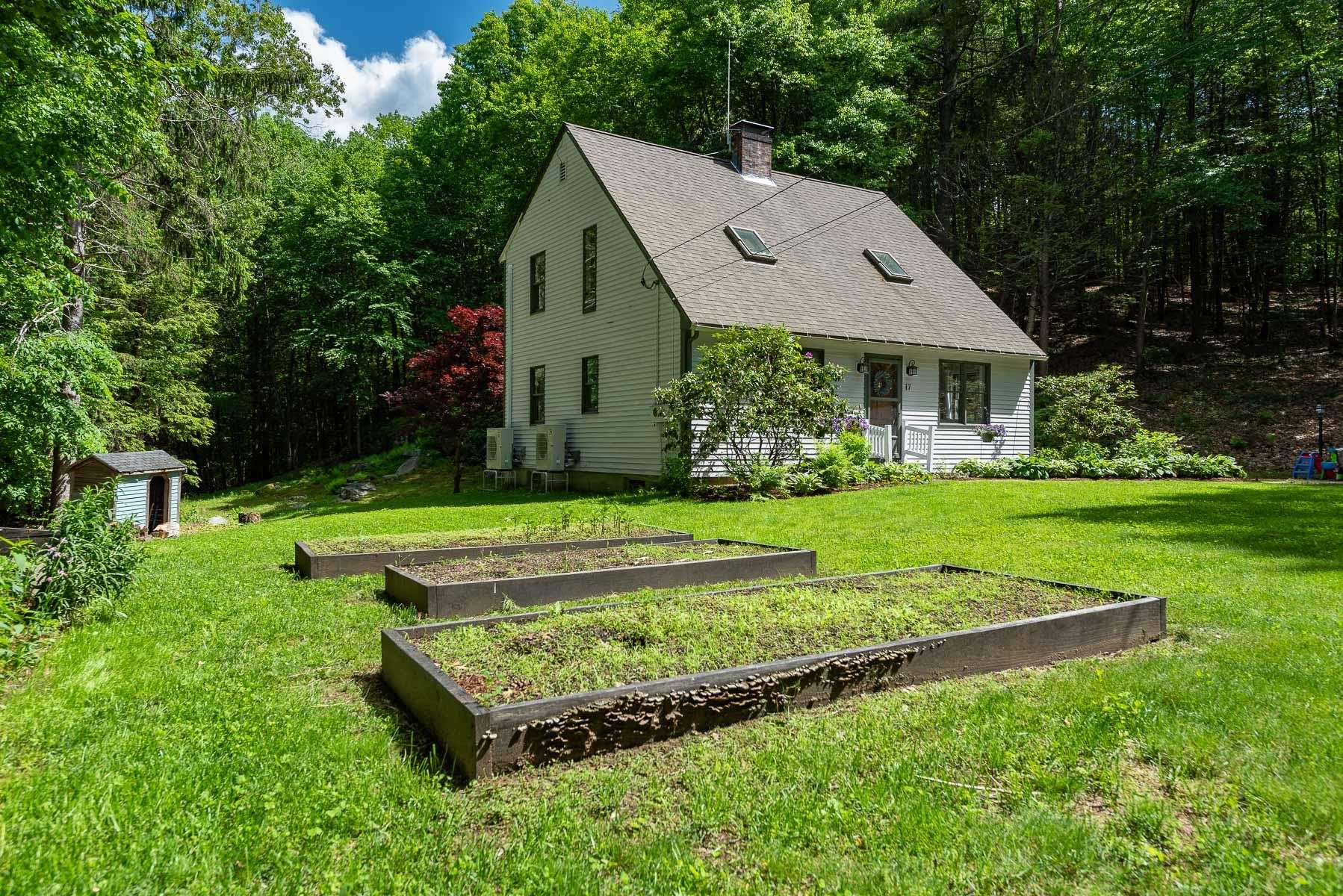 17 Oaklands Road Newfields, NH 03856 - Photo 13 of 37