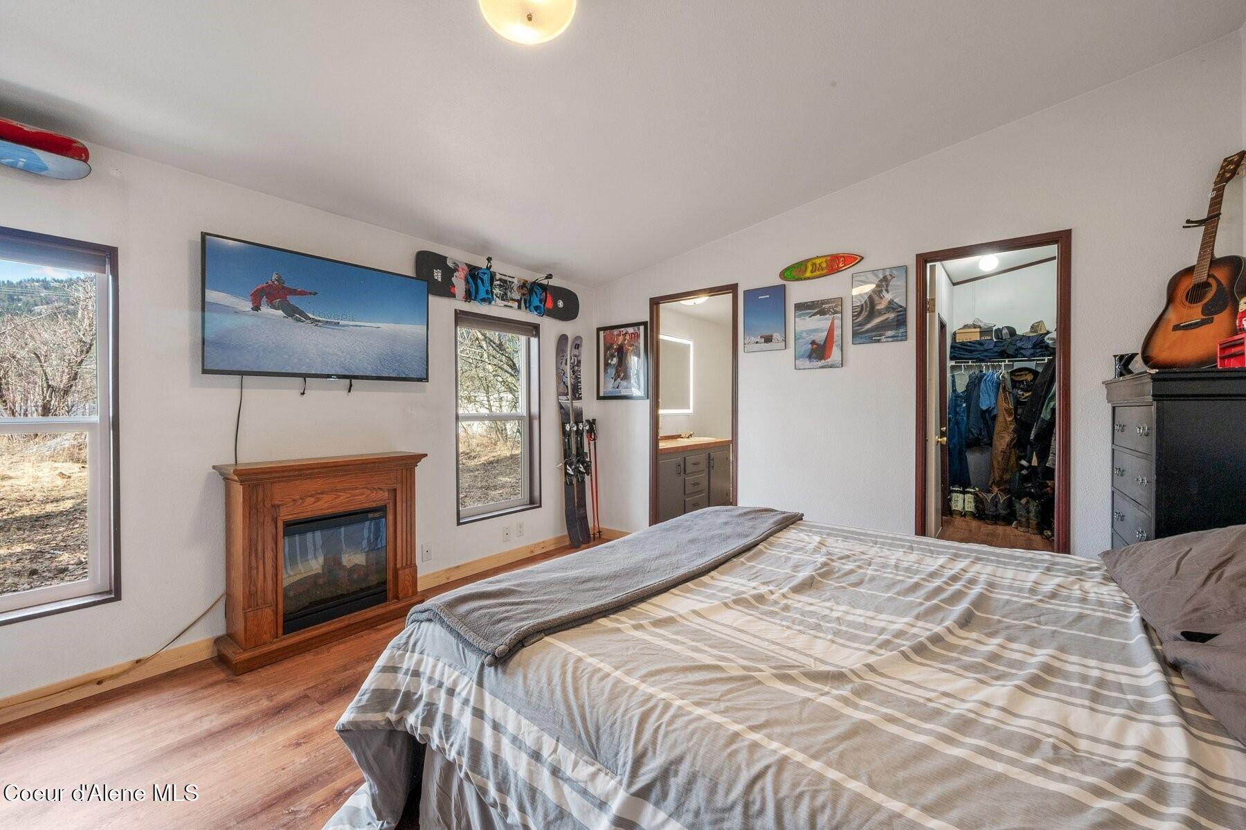 662 Roberson Way Sandpoint, ID 83864 - Photo 16 of 60 Primary Suite