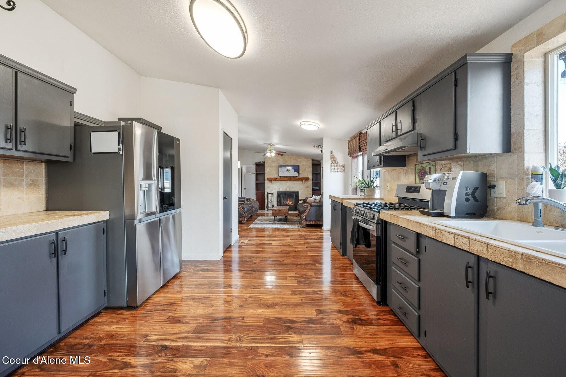 662 Roberson Way Sandpoint, ID 83864 - Photo 2 of 60 Spacious and Bright Interiors