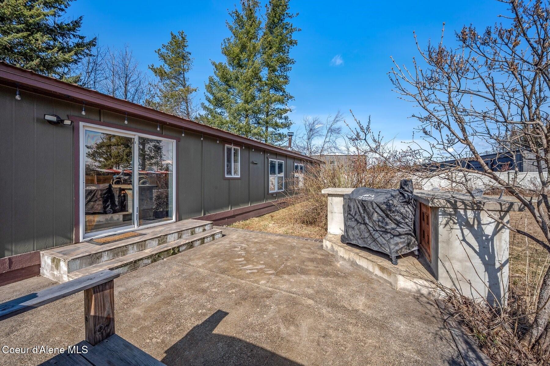 662 Roberson Way Sandpoint, ID 83864 - Photo 31 of 60 Wonderful Patio Area