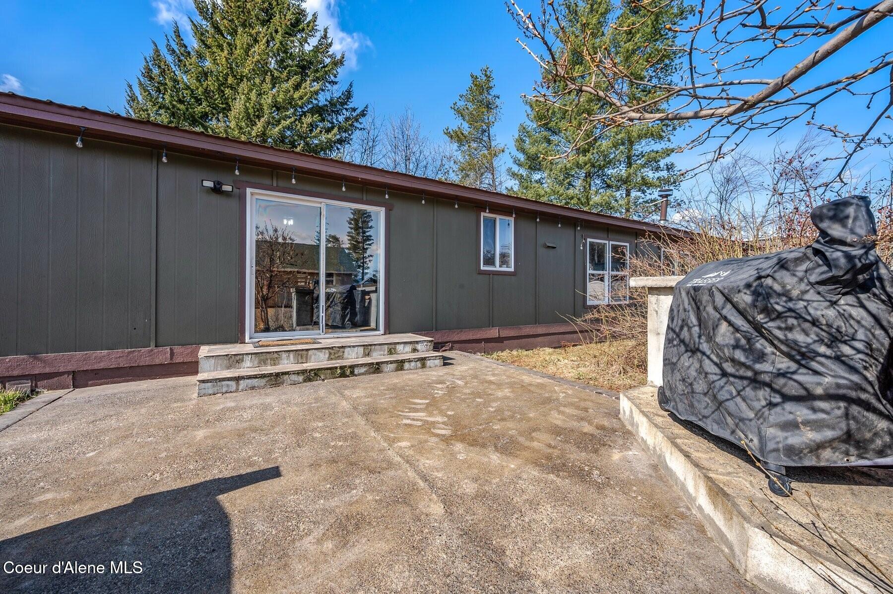 662 Roberson Way Sandpoint, ID 83864 - Photo 38 of 60 Back Patio