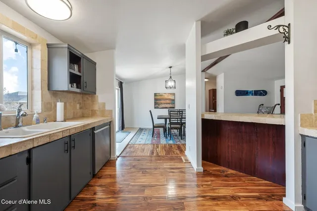 $465,000 | 662 Roberson Way, Sandpoint, ID 83864