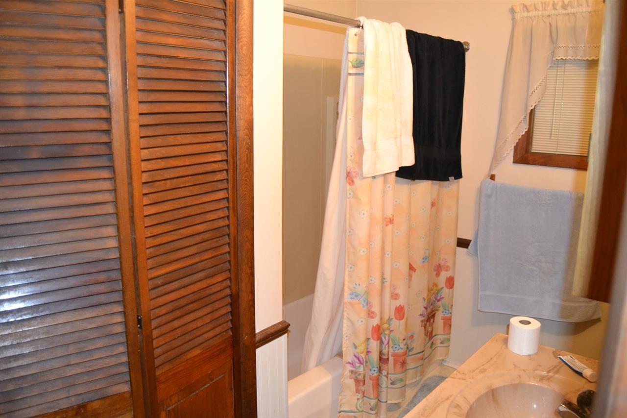 5640 North Reserve Road Roscommon, MI 48653 - Photo 9 of 19 1876310-8.JPG