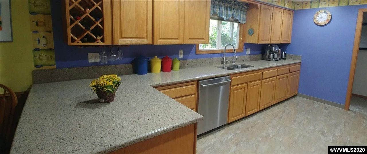 6404 Skyline Road South Salem, OR 97306 - Photo 11 of 25
