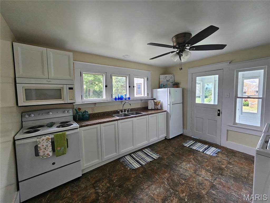 136 North Hamilton Street Hillsboro, IL 62049 - Photo 15 of 21