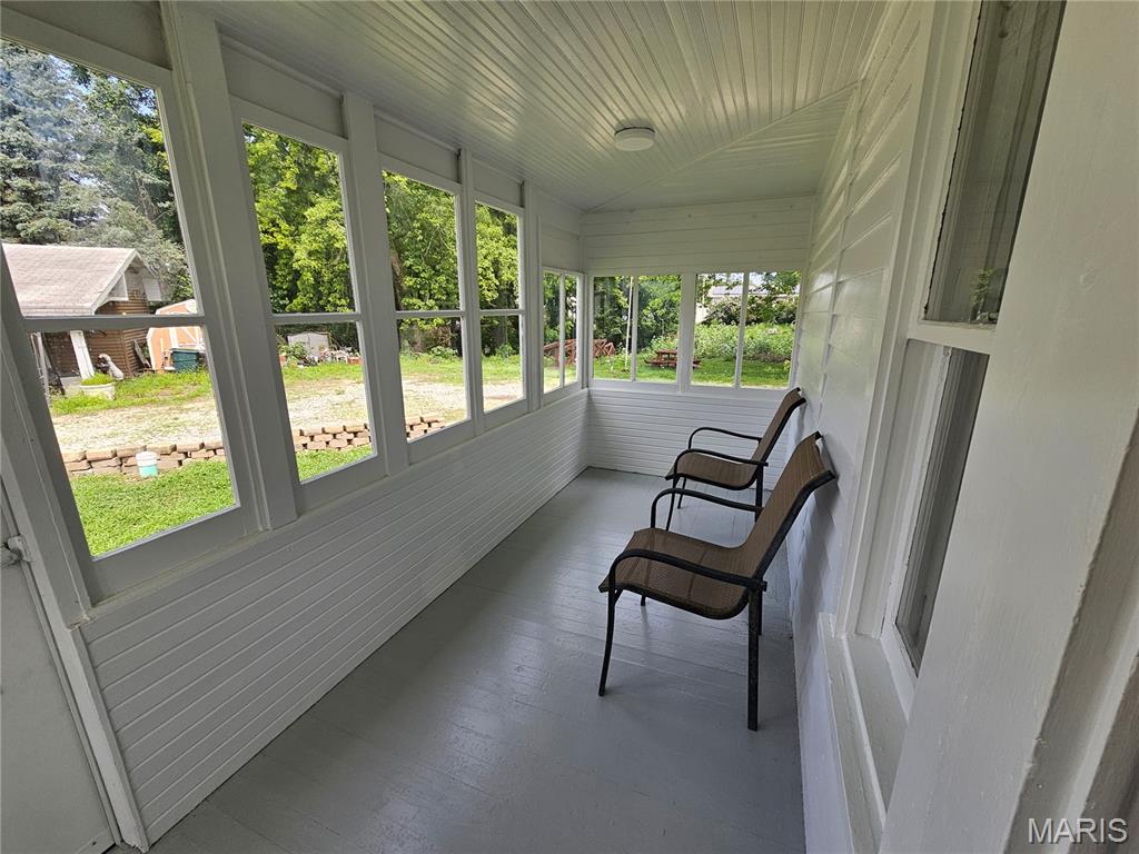 136 North Hamilton Street Hillsboro, IL 62049 - Photo 17 of 21