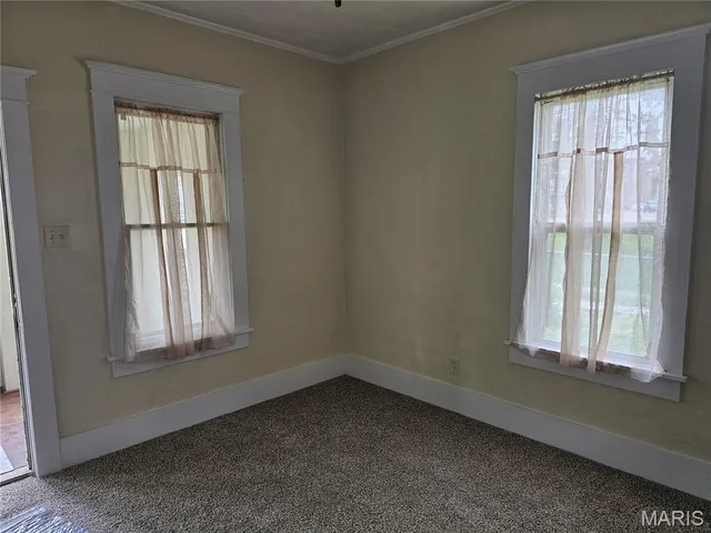 $94,900 | 136 North Hamilton Street, Hillsboro, IL 62049