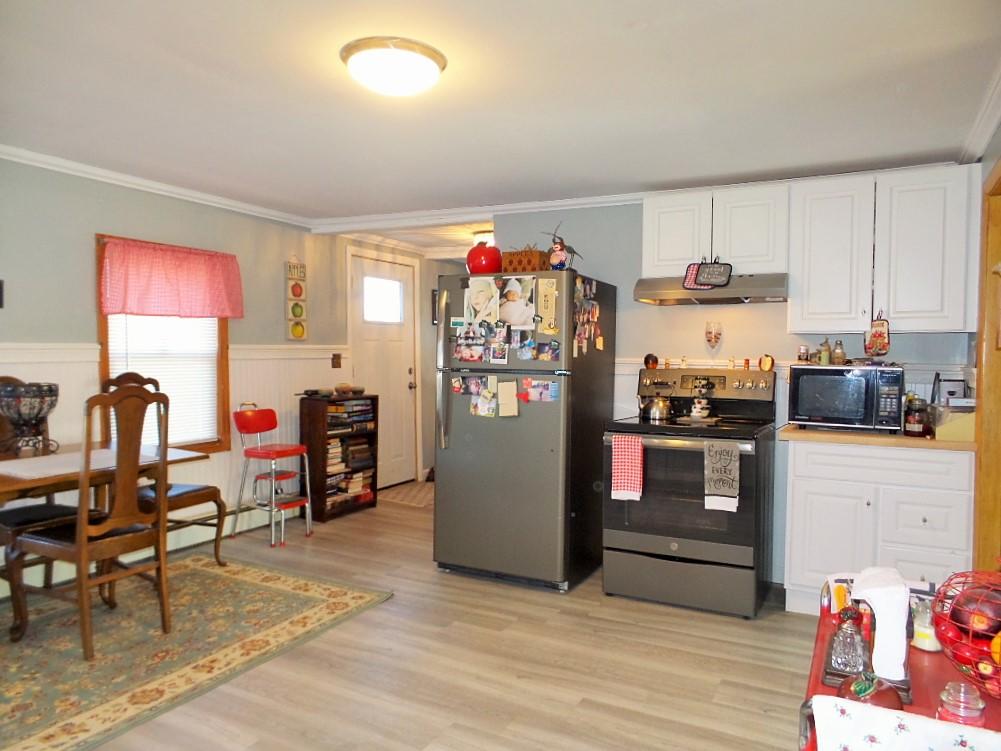 217 Neck Road Waterville, ME 04901 - Photo 4 of 16 Kitchen