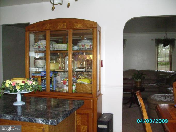 6402 Sandy Street Laurel, MD 20707 - Photo 18 of 25 Kitchen