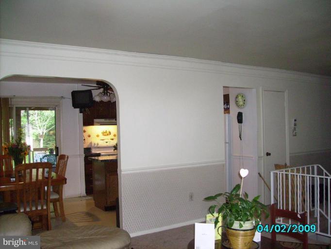 6402 Sandy Street Laurel, MD 20707 - Photo 3 of 25 Kitchen/Dining Room