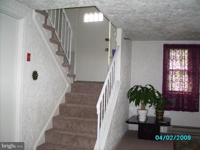 6402 Sandy Street Laurel, MD 20707 - Photo 6 of 25 Family Room