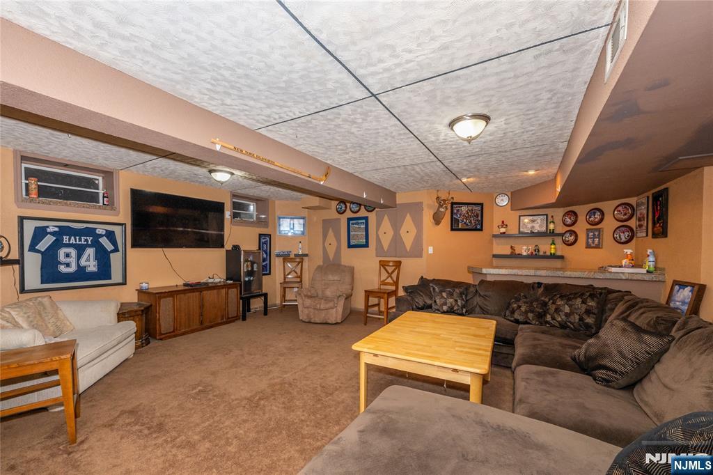 35 Turnberry Road Little Falls, NJ 07424 - Photo 33 of 41
