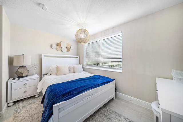 $750,000 | 108 Southeast 31st Avenue, Boynton Beach, FL 33435