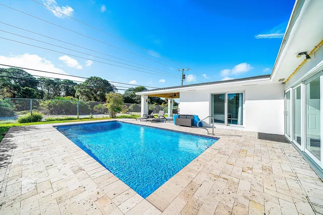 $750,000 | 108 Southeast 31st Avenue, Boynton Beach, FL 33435