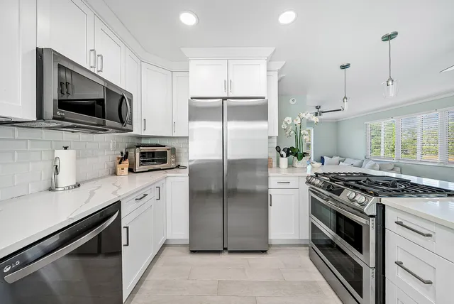 $750,000 | 108 Southeast 31st Avenue, Boynton Beach, FL 33435