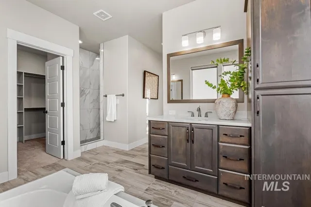 $950,000 | 6103 South Phoebe Place, Meridian, ID 83642