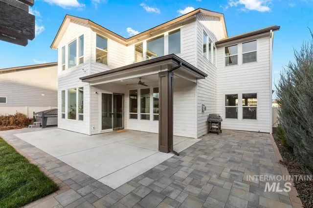 $950,000 | 6103 South Phoebe Place, Meridian, ID 83642