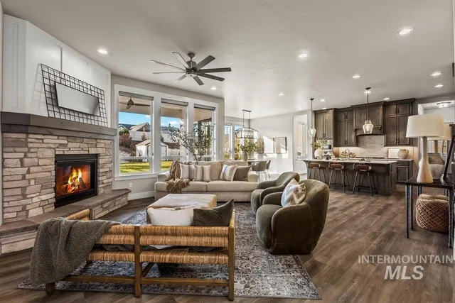 $950,000 | 6103 South Phoebe Place, Meridian, ID 83642