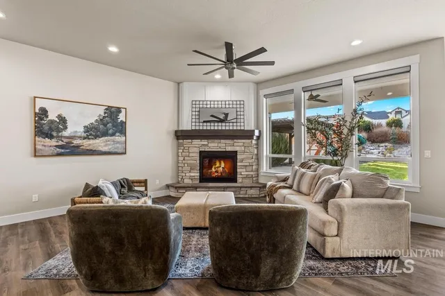 $950,000 | 6103 South Phoebe Place, Meridian, ID 83642