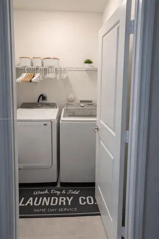 a view of utility room