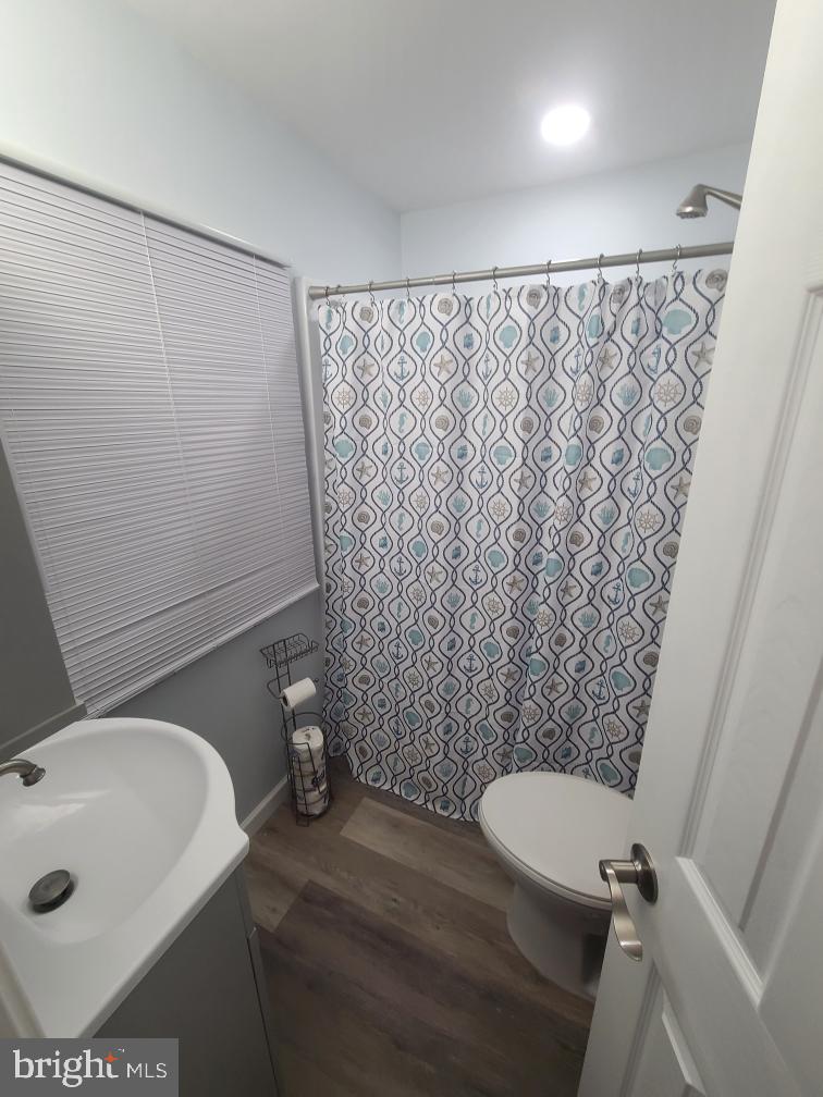 131 South Commodore Drive Tuckerton, NJ 08087 - Photo 7 of 8