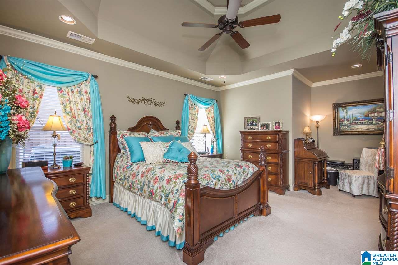 241 Lacey Avenue Alabaster, AL 35114 - Photo 15 of 32
