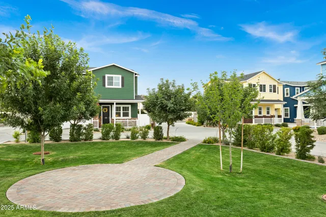 $563,785 | 16875 North 12th Street, Unit 3, Phoenix, AZ 85022